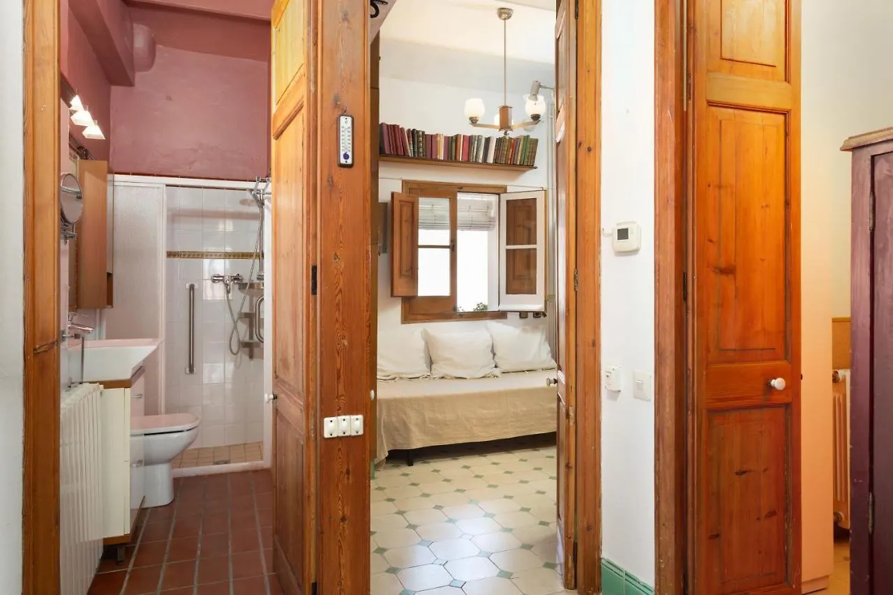 Hauzify I Casa Colonial Villa Sant Pol De Mar