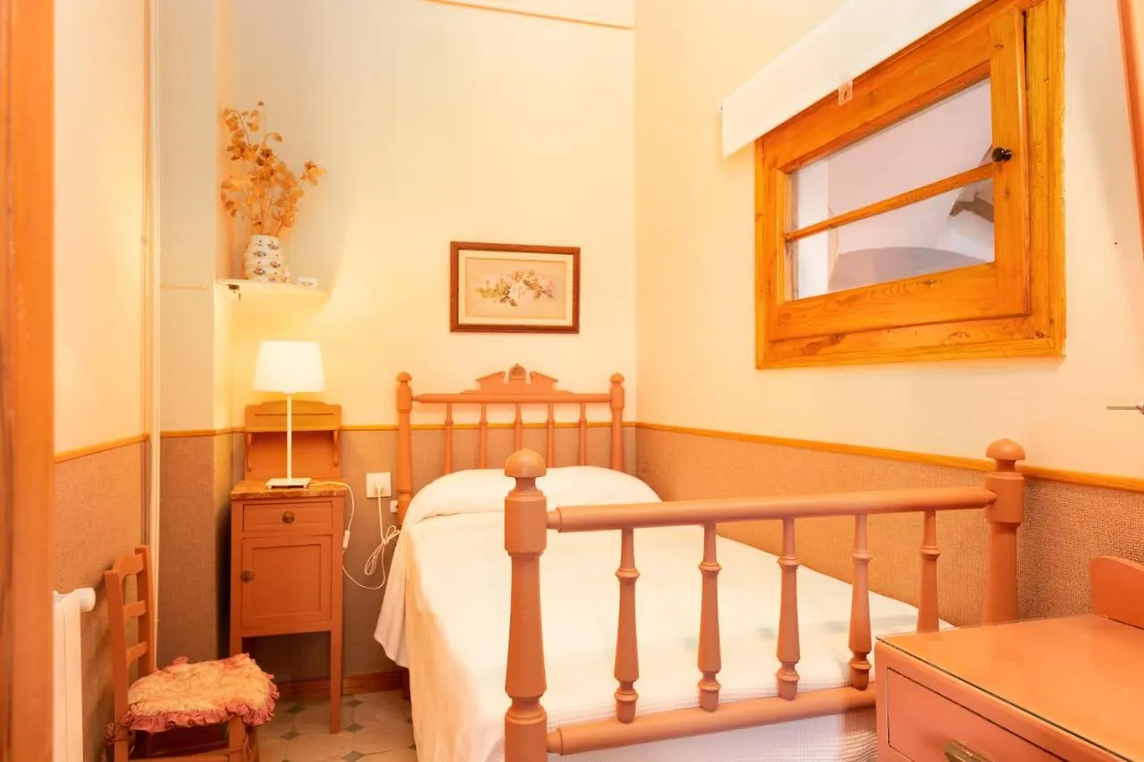 Villa Hauzify I Casa Colonial Sant Pol De Mar 0*,